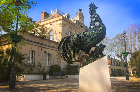 COCK WITH WATCHES MONUMENT 