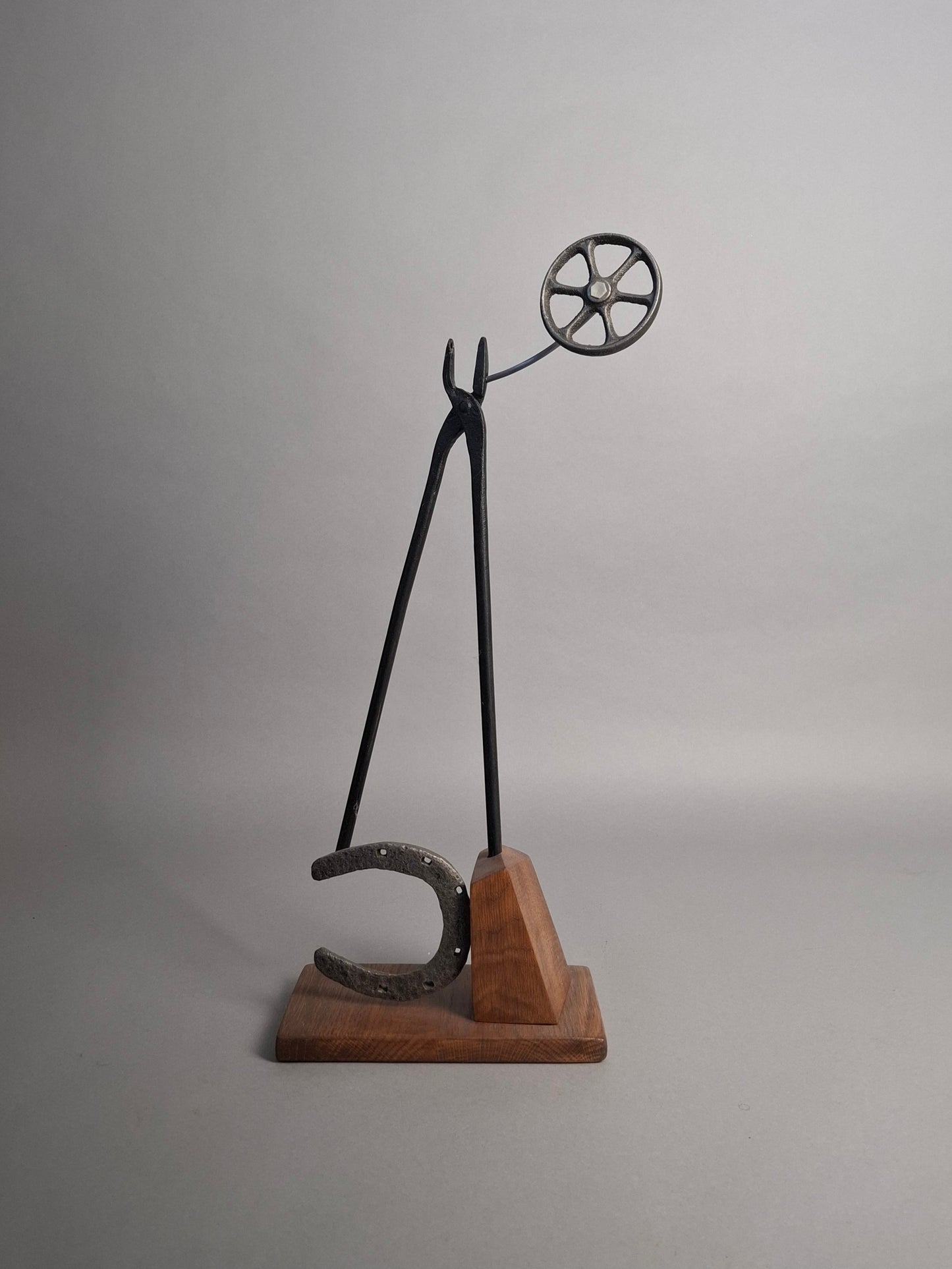 Serie Upcycling - La dama sin sombrero con paraguas